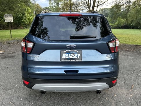 Used 2018 Ford Escape SE image 25