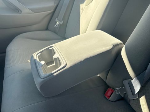 Used 2009 Toyota Camry LE image 34