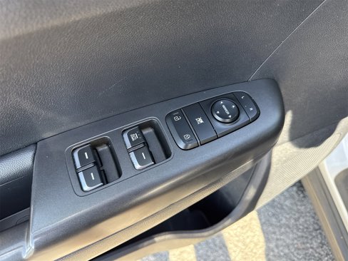 Used 2017 Kia Sportage LX image 14