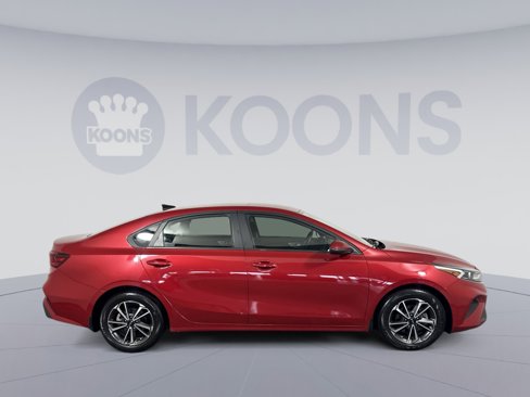 Used 2022 Kia Forte LXS w/ LXS Technology Package image 8
