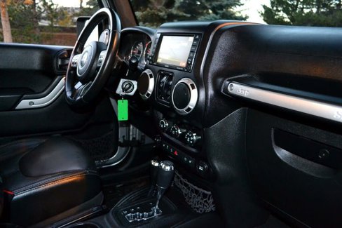 Used 2015 Jeep Wrangler Unlimited Rubicon w/ Dual Top Group image 23