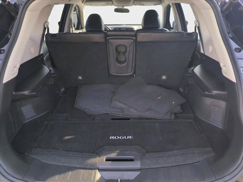 Used 2015 Nissan Rogue SL image 6