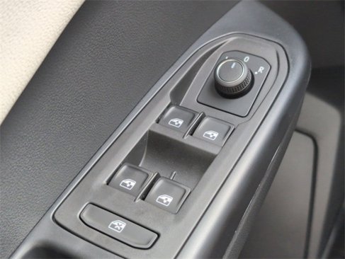 New 2025 Volkswagen Taos S image 15