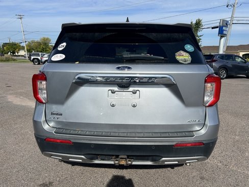 Certified 2021 Ford Explorer XLT w/ Equipment Group 202A image 4