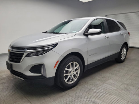 Used 2022 Chevrolet Equinox LT image 2
