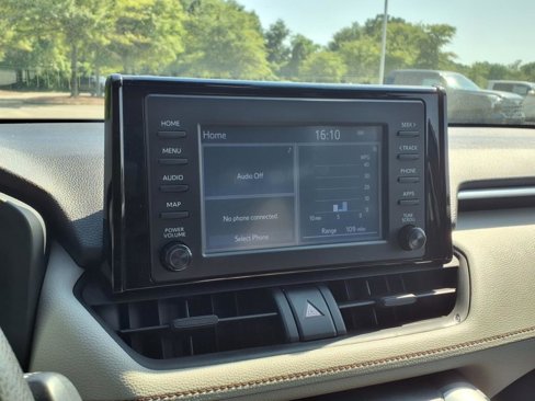 Used 2019 Toyota RAV4 XLE image 20