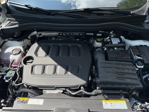 New 2025 Volkswagen Tiguan S image 16