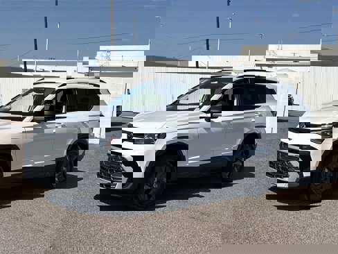 New 2025 Volkswagen Taos S image 4