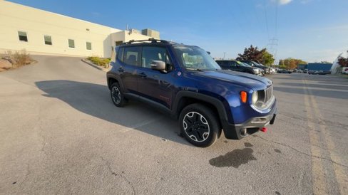 Used 2016 Jeep Renegade Trailhawk image 2