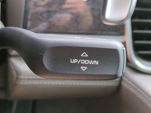 Used 2014 Porsche Panamera S image 24