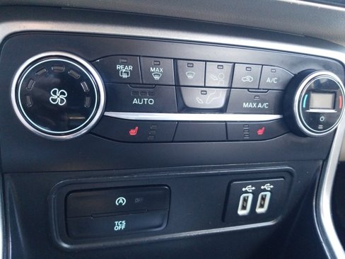 Used 2020 Ford EcoSport SE image 13