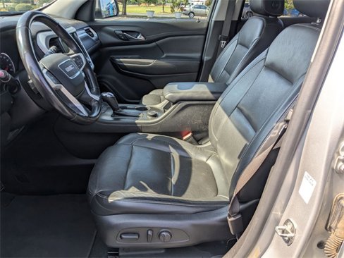Used 2019 GMC Acadia SLT image 16