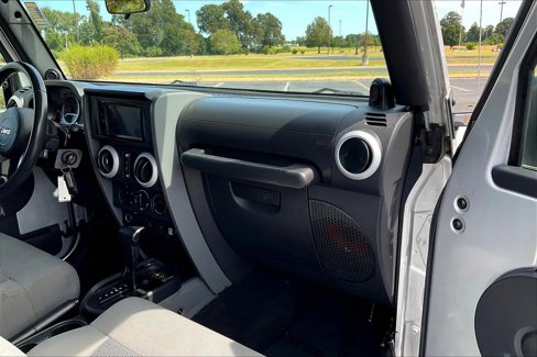 Used 2008 Jeep Wrangler Unlimited Sahara w/ Trailer Tow Group image 18