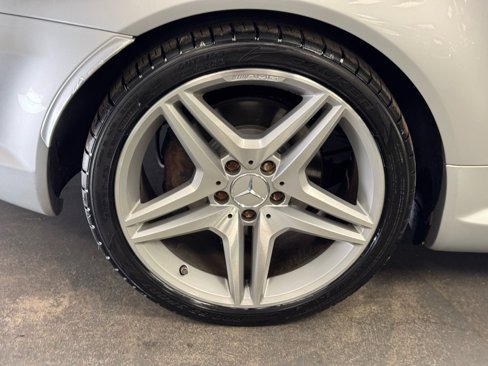 Used 2009 Mercedes-Benz SLK 55 AMG image 11