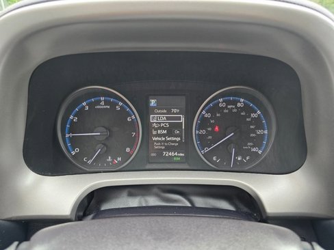 Certified 2018 Toyota RAV4 XLE image 10