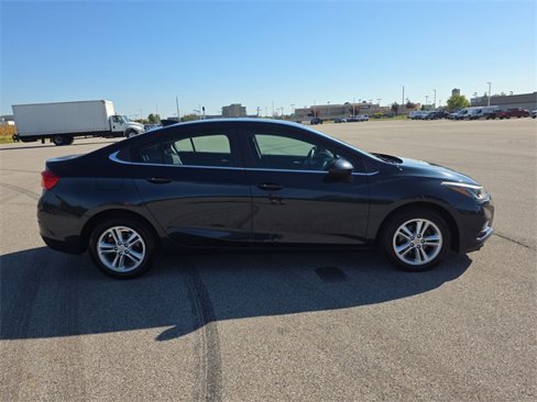 Used 2016 Chevrolet Cruze LT w/ Convenience Package image 14