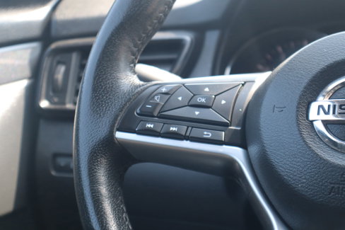 Used 2019 Nissan Rogue SV image 15