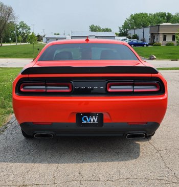 Used 2016 Dodge Challenger R/T Scat Pack w/ Leather Interior Group image 11