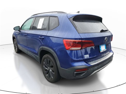 Used 2022 Volkswagen Taos S image 4