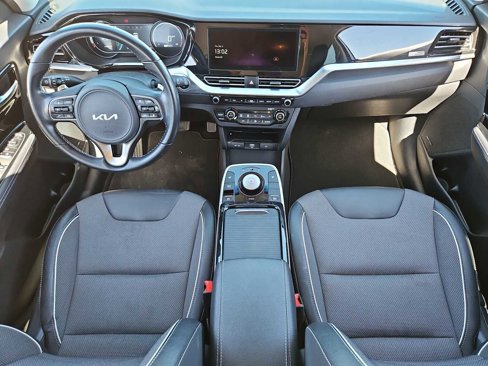 Used 2022 Kia Niro EX image 15