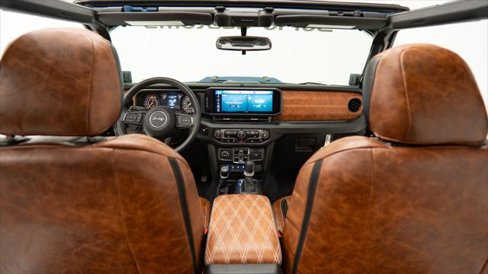 Used 2025 Jeep Wrangler Unlimited Sport image 12