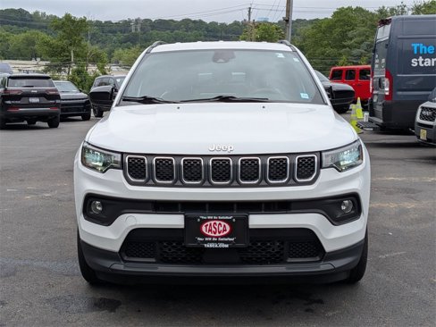 Certified 2023 Jeep Compass Latitude image 9