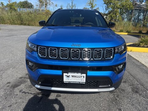 Used 2024 Jeep Compass Limited image 2