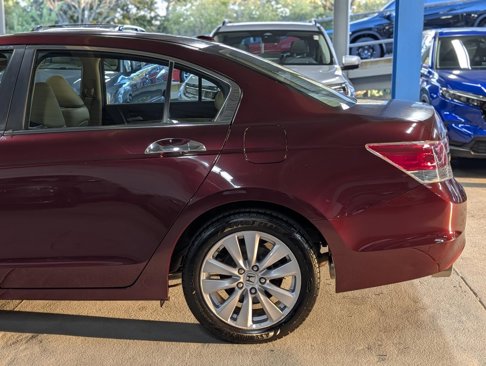 Used 2011 Honda Accord EX-L image 9