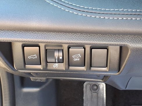 Used 2022 Subaru Outback Touring XT w/ Popular Package #2 image 17