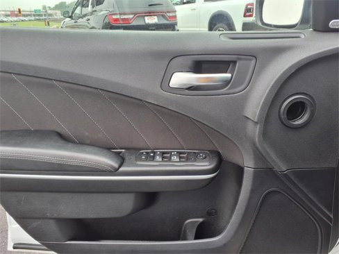 Used 2023 Dodge Charger SXT image 17
