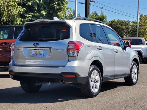 Used 2017 Subaru Forester 2.5i Premium w/ All-Weather Package image 6