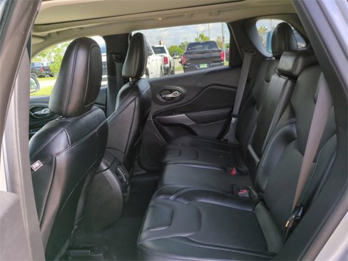 Used 2022 Jeep Cherokee Latitude Lux w/ Sun & Sound Group image 14