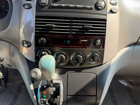 Used 2010 Toyota Sienna LE image 13