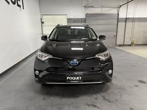 Used 2017 Toyota RAV4 Limited image 3