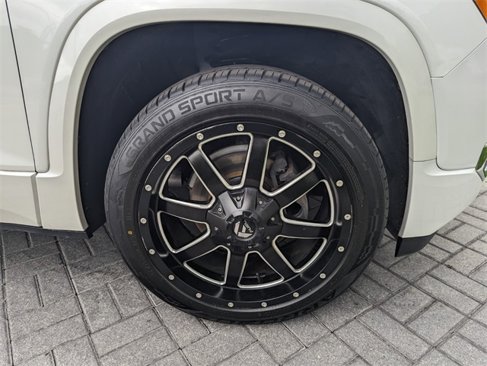 Used 2018 GMC Acadia Denali w/ Technology Package image 19