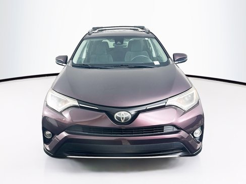 Used 2017 Toyota RAV4 XLE image 2