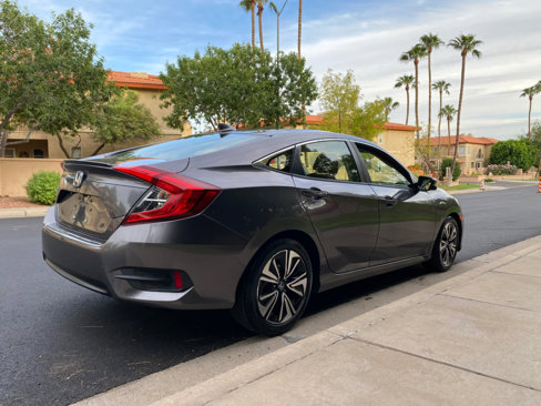 Used 2018 Honda Civic EX-T image 5