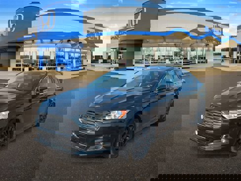 Used 2014 Ford Fusion SE w/ Equipment Group 202A image 4
