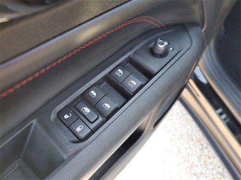 Used 2022 Jeep Compass Trailhawk w/ Trailhawk Elite Group image 19