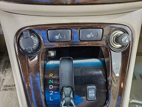 Used 2002 Toyota Highlander Limited image 17