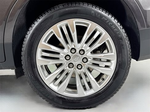 Used 2018 Cadillac XT5 Premium Luxury image 10