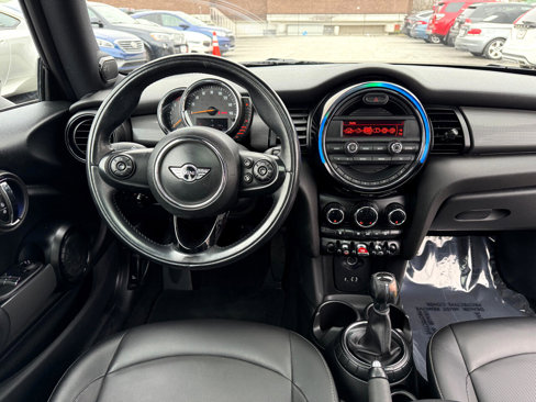 Used 2015 MINI Cooper 2-Door Hardtop w/ Premium Package image 13