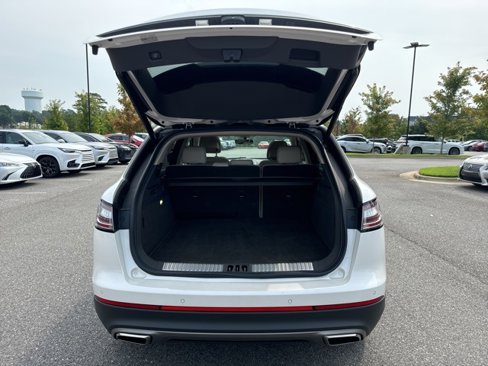 Used 2019 Lincoln Nautilus Select image 13