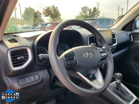 Used 2022 Hyundai Venue SE w/ Cargo Package image 16
