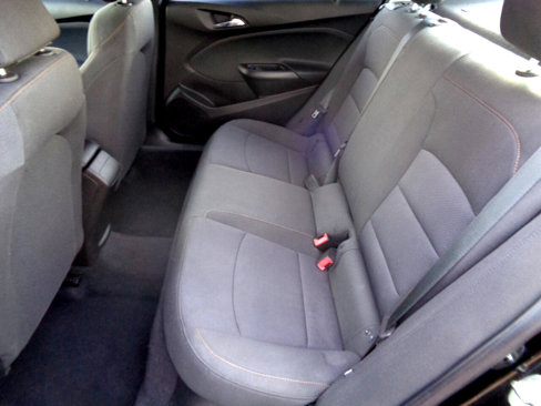 Used 2018 Chevrolet Cruze LS image 27