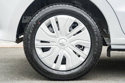 Used 2024 Mitsubishi Mirage ES image 17