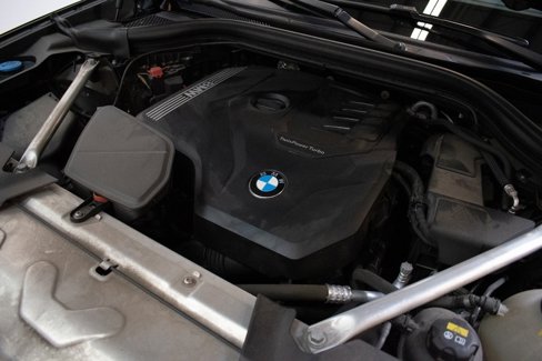 Used 2021 BMW X4 xDrive30i w/ Premium Package image 9