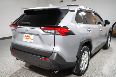 Used 2019 Toyota RAV4 XLE image 7