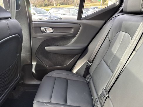 New 2025 Volvo XC40 B5 Core w/ Protection Package Premier image 25