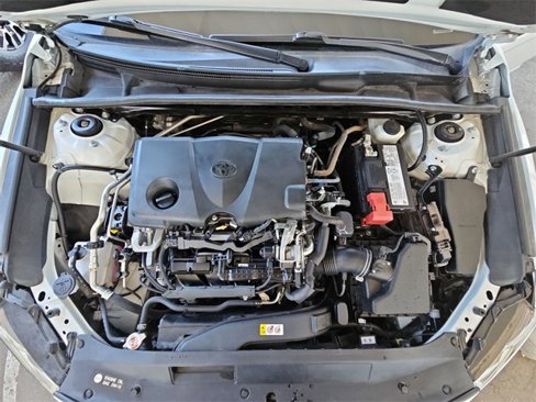 Used 2020 Toyota Camry SE image 17